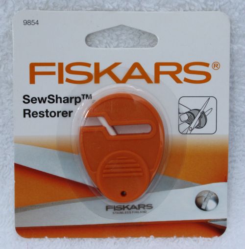 FISKARS SEWSHARP RESTORER  -  Наточващ инструмент за ножици